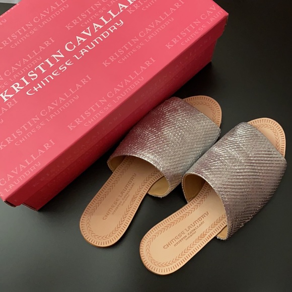 Sandals - Picture 3 of 6